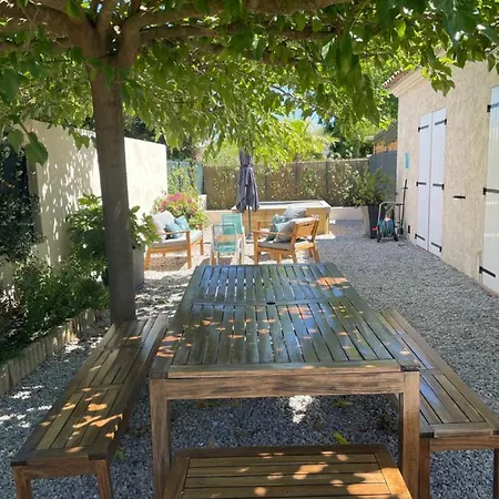 Petite Familiale Dans Quartier Residentiel - Les Muriers Vakantiehuis Antibes